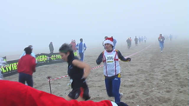 1o_Cross_di_Babbo_Natale - le donne in azione cross di babbo natale.jpg