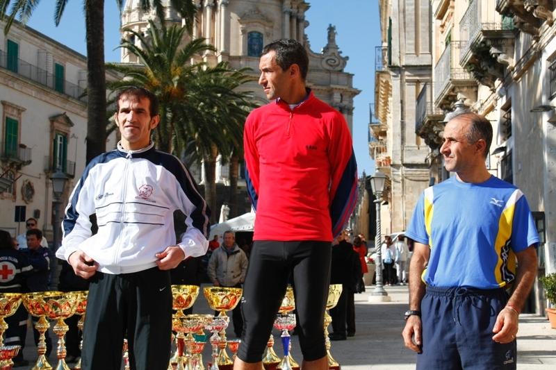 8a_Maratona_Ragusa - Hibla-Barocco -Marathon -2011_121[1].JPG