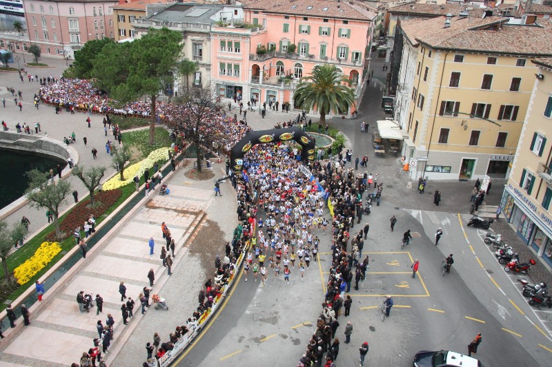 8o_Garda_Trentino_Half_Marathon - garda trentino half marathon 15 11 2009 panoramica.jpg
