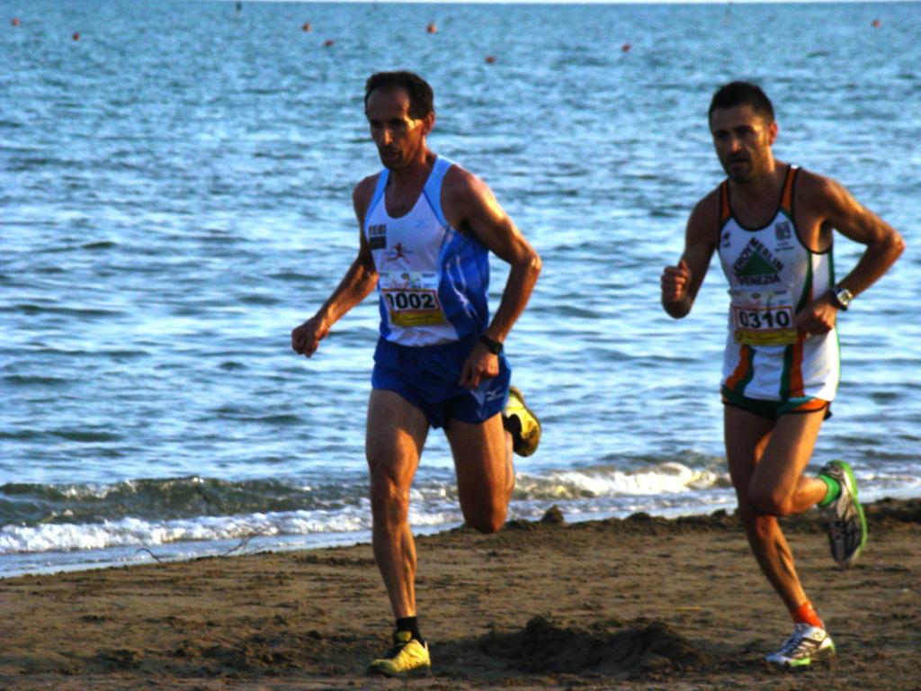 BEACH_RUNNING - 1e2class.JPG