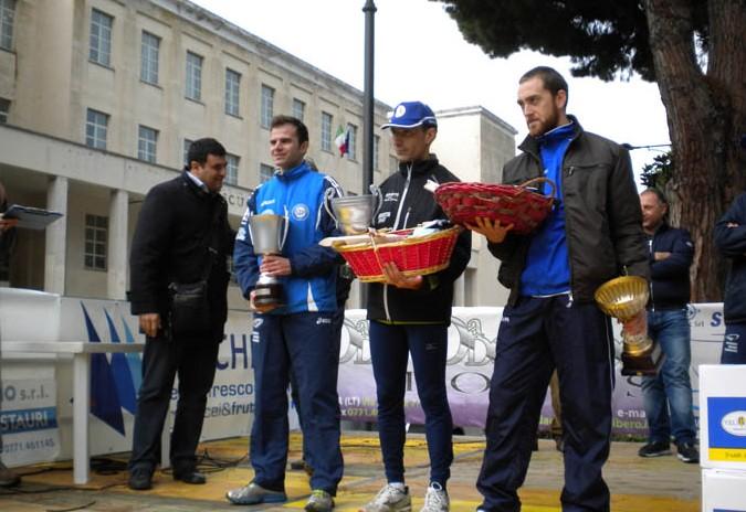 Corri_Gaeta_2011 - Gaeta_2011_podio_maschile.jpg