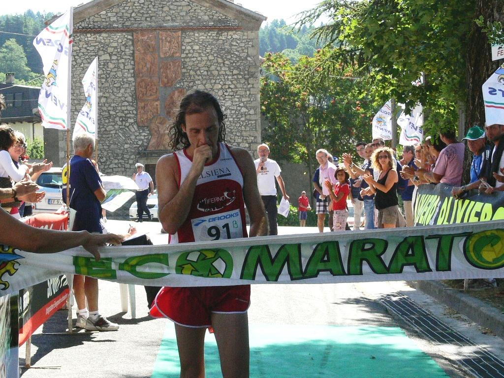 ECO_TRAIL_RUNNING_2011 - vincitore.JPG