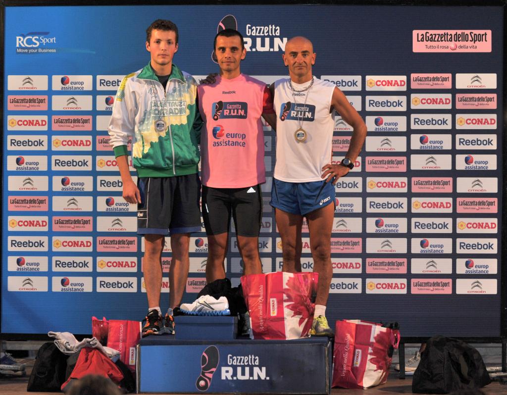 b/GAZZETTA_RUN - podiouomini.JPG