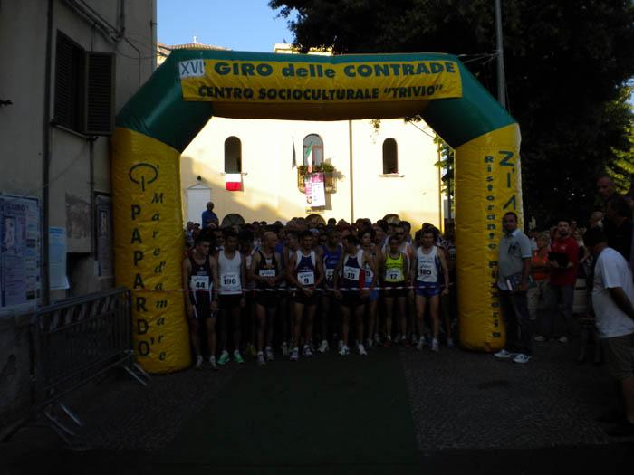 Giro_delle_Contrade - trivio 2011 partenza.jpg