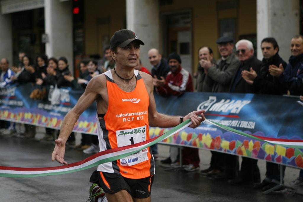 Maratona_a_Sabaudia - Sabaudia 2011 Calcaterra.jpg
