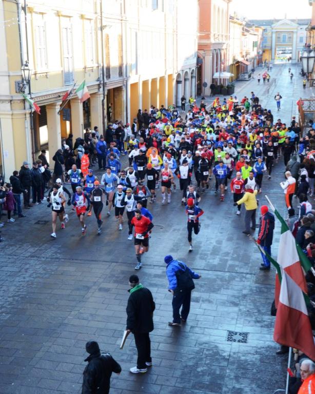 Maratona_di_Crevalcore_2012 - Crevalcore 2012 a.jpg Maratona_di_Crevalcore_2012 - Crevalcore 2012 a.jpg