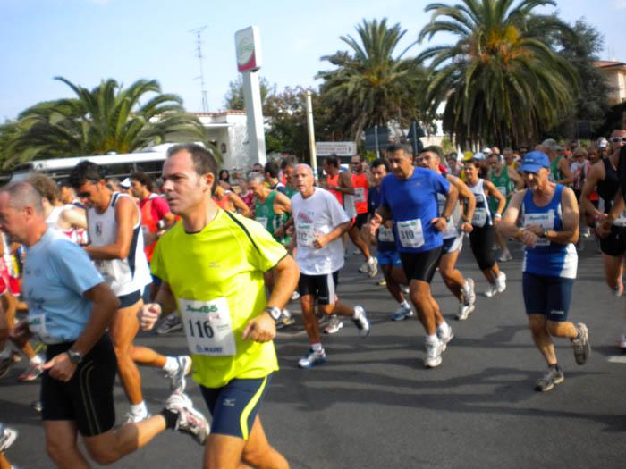 Mezza_Maratona_di_Sabaudia_2011 - Sabaudia Mezza 2011 fase gara.jpg