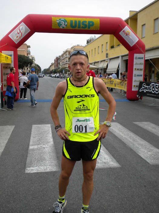 Mezza_Maratona_di_Sabaudia_2011 - Sabaudia Mezza 2011 vincitore.jpg