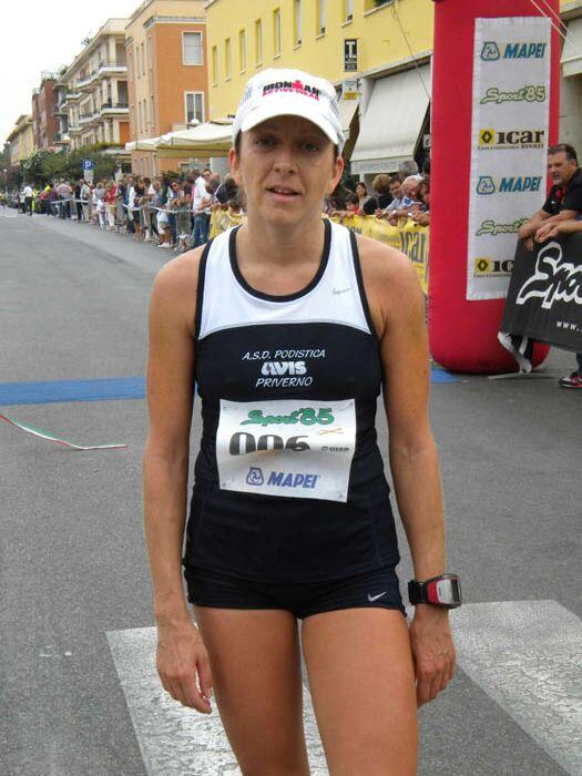 Mezza_Maratona_di_Sabaudia_2011 - Sabaudia Mezza 2011 vincitrice.jpg