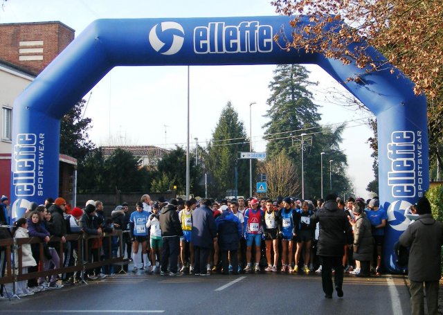 Seconda_tappa_Maratonina_dinverno - Partenza.jpg
