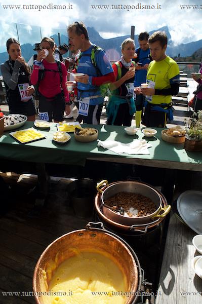DELICIOUS_TRAIL_DOLOMITI_2016 - Ristoro Scoiattoli - BEN1316.jpg