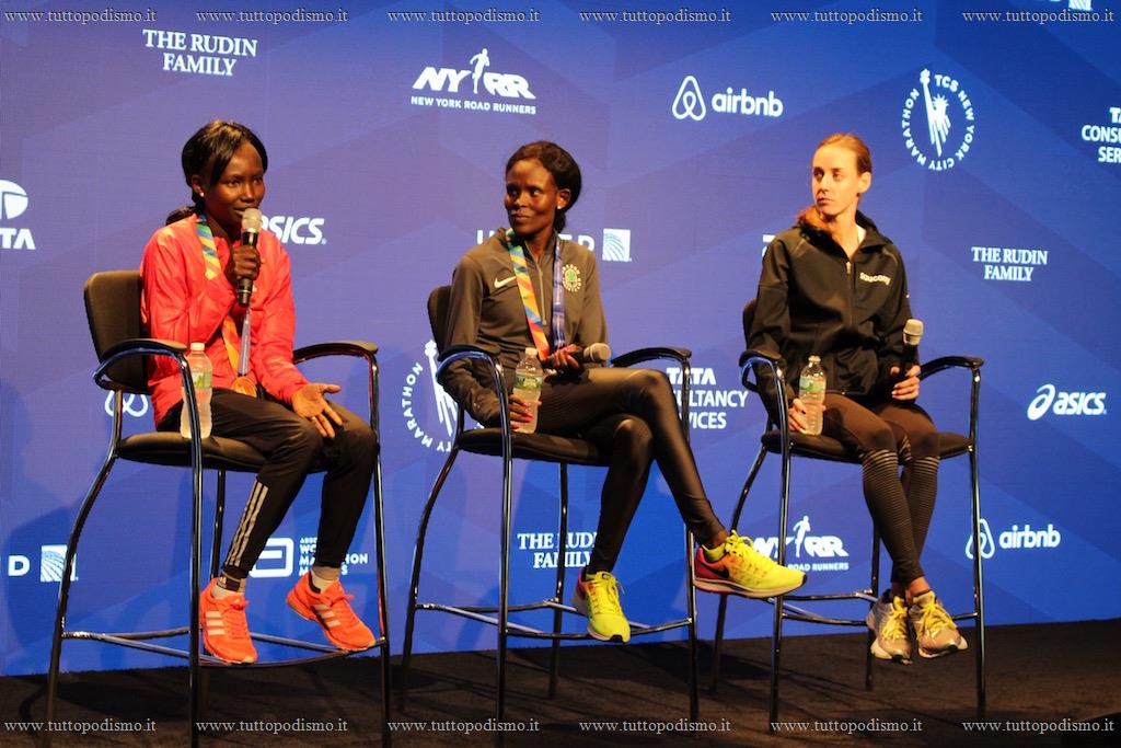Maratona_di_New_York_2016 - Podio femminile.jpg